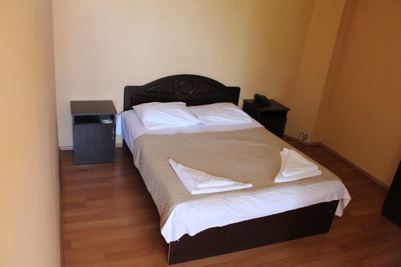 Eleganti Hotel Batumi Eksteriør billede